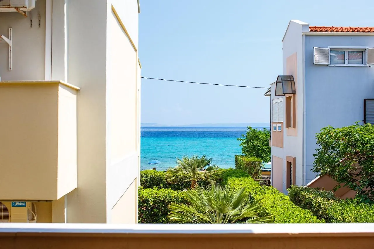 Apartments Alexandros Polychrono 0*,