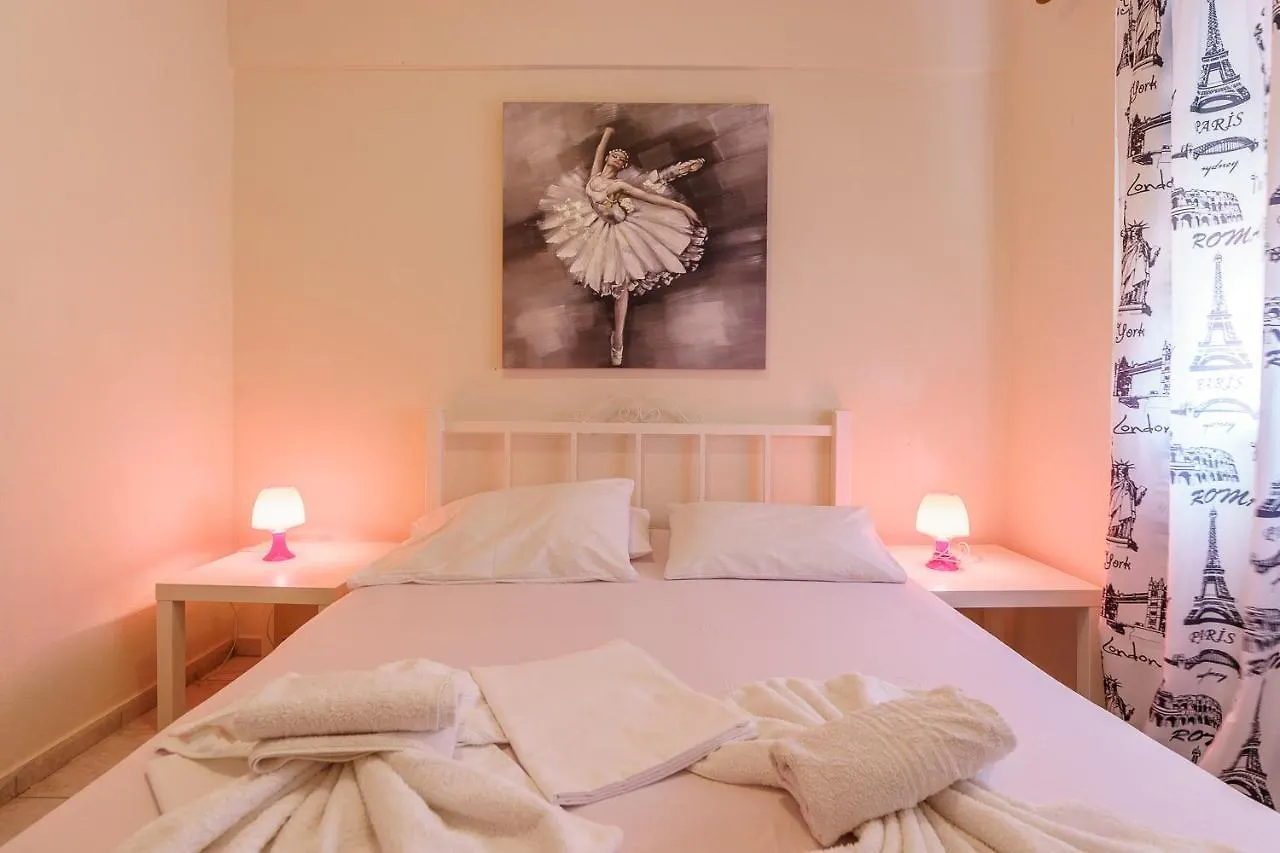Apartments Alexandros Полихроно